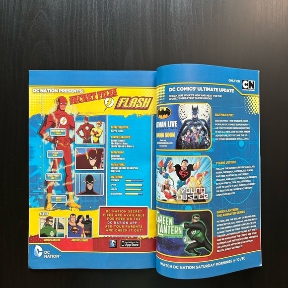 Green Lantern Young Justice
DC Comics - Picture 8 of 10